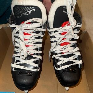 Kids Bauer Vapor Black and Red Ice Skates (Like New)